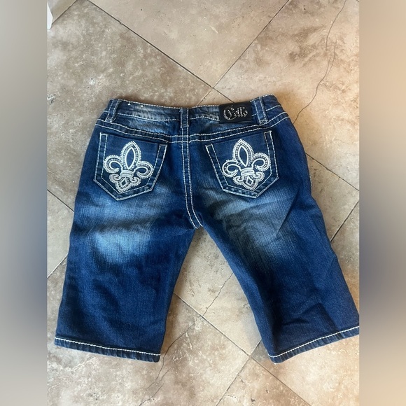 Cello ladies long shorts five pocket style, intricate embellishments size 11 - Picture 2 of 15